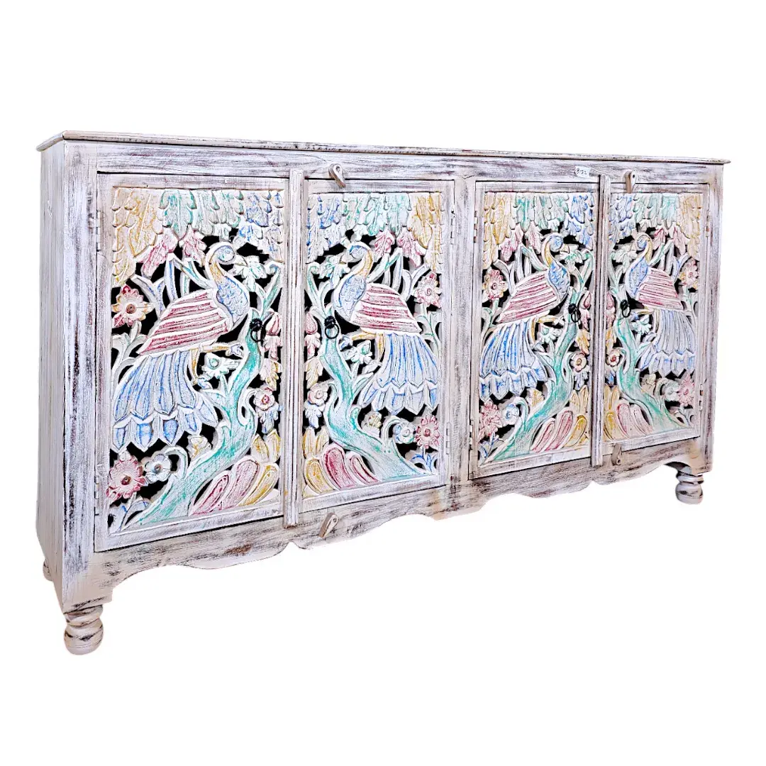 Chantilly Hand-Carved Heritage Buffet