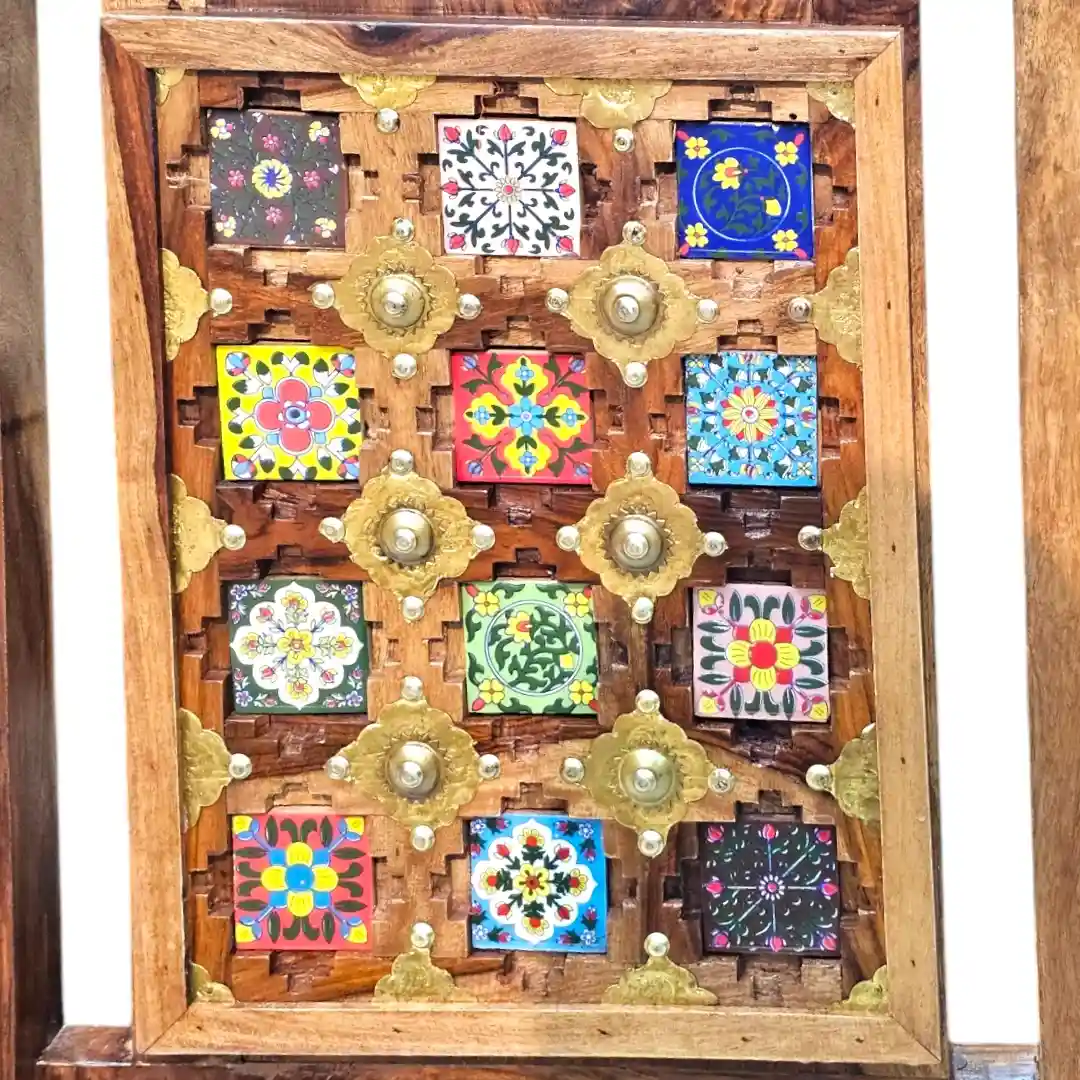 Majlis Rosewood Chair