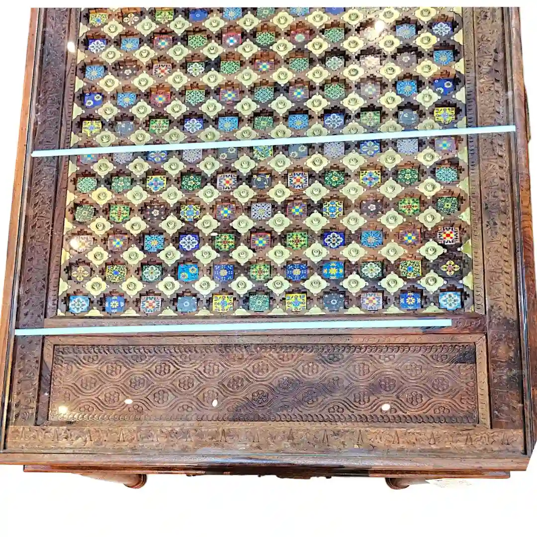 Grand Rosewood Majlis Table