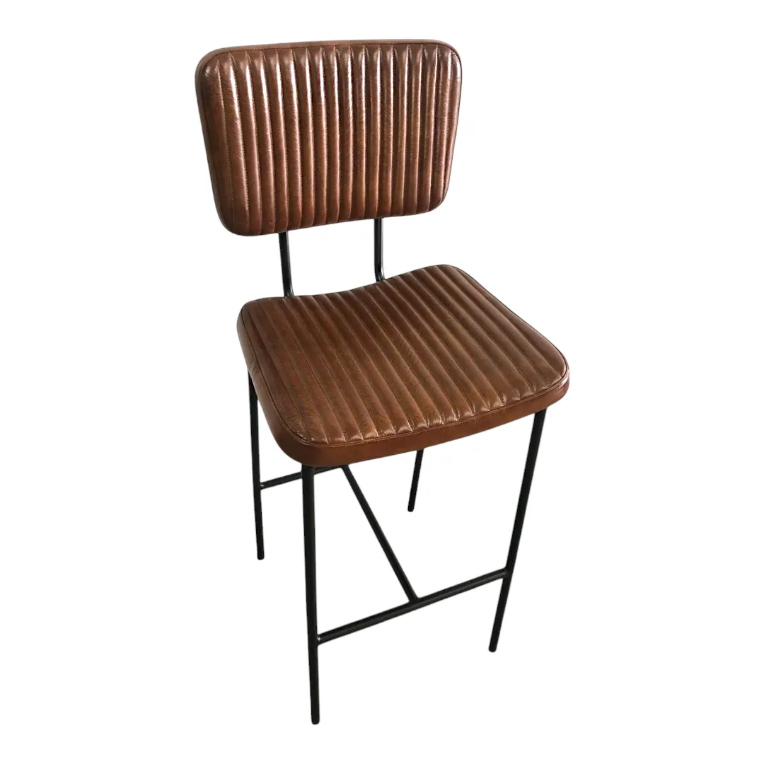 The Urban Bistro Counter Stool (كرسي باريستا الحضري)