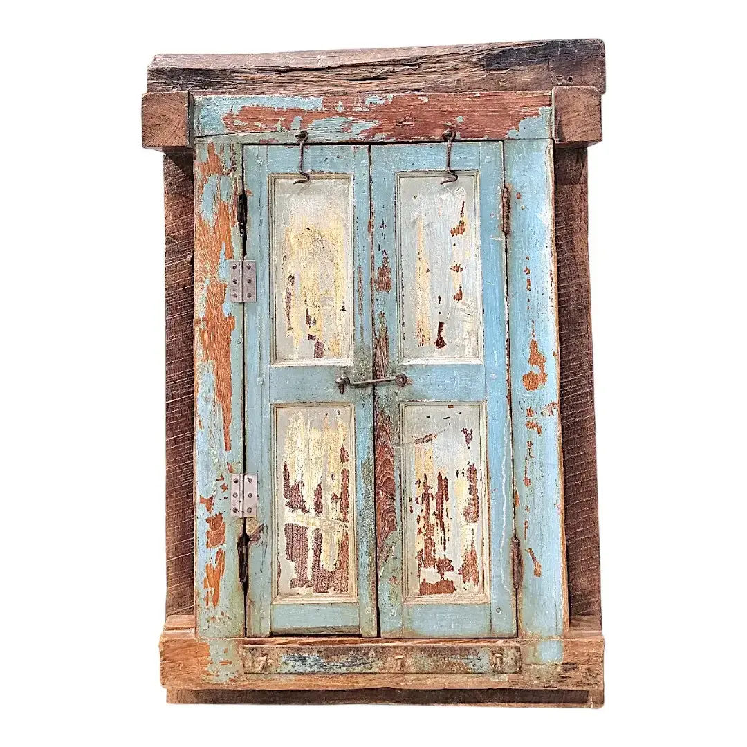 The Souk Storyteller’s Window Frame