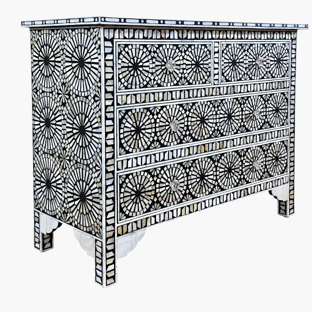 Cassiopeia Commode en Nacre | Étoile Inlay Chest