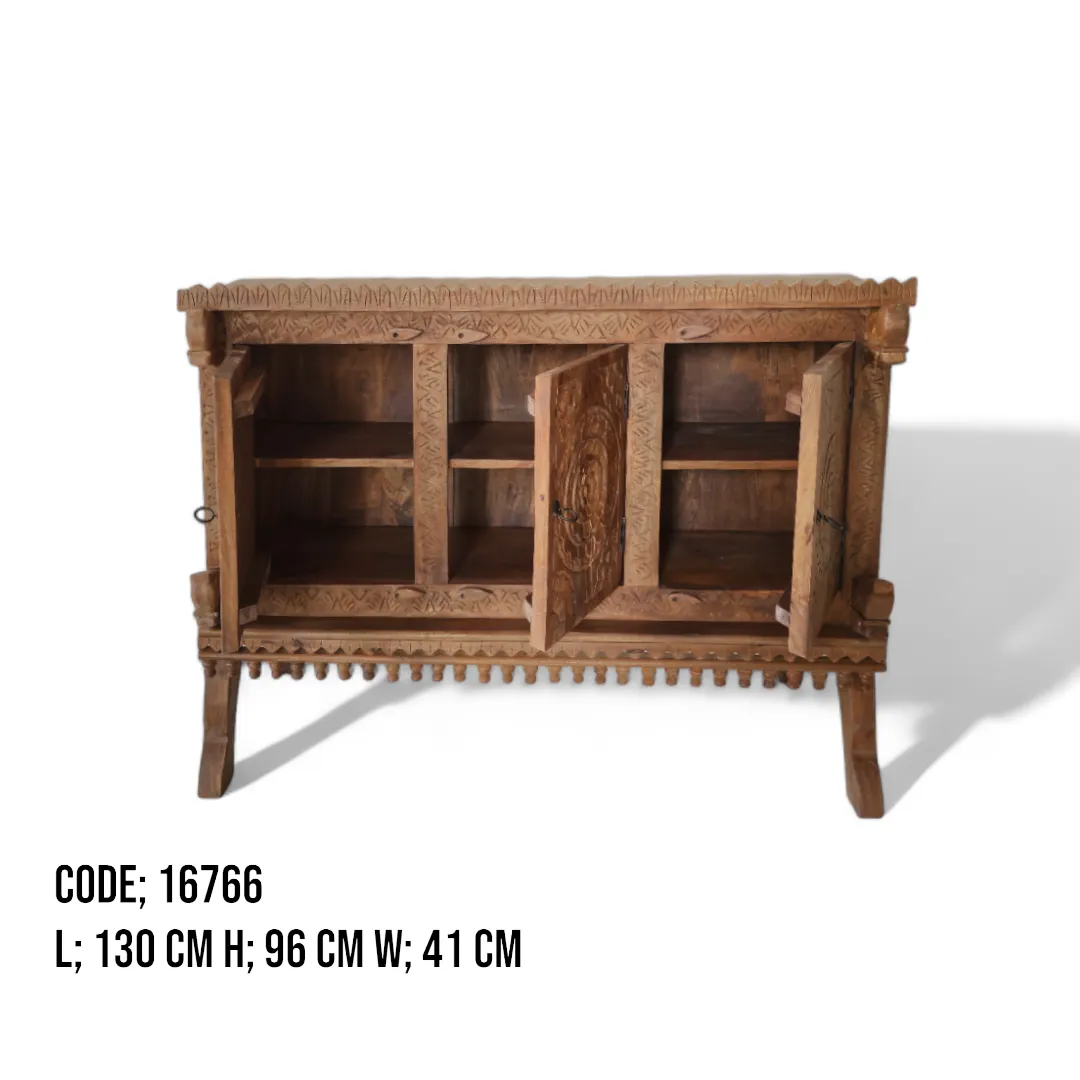 Espejo del Maharajá (The Mirror of the Maharaja) Console