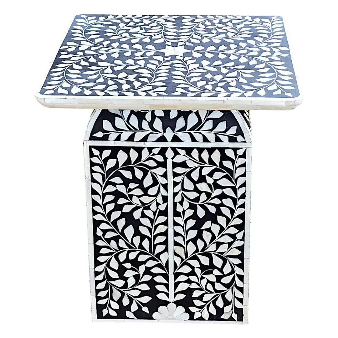 Bloom Cube Accent Side Table | طاولة زهرة كيوب (Cube Flower Side Table)