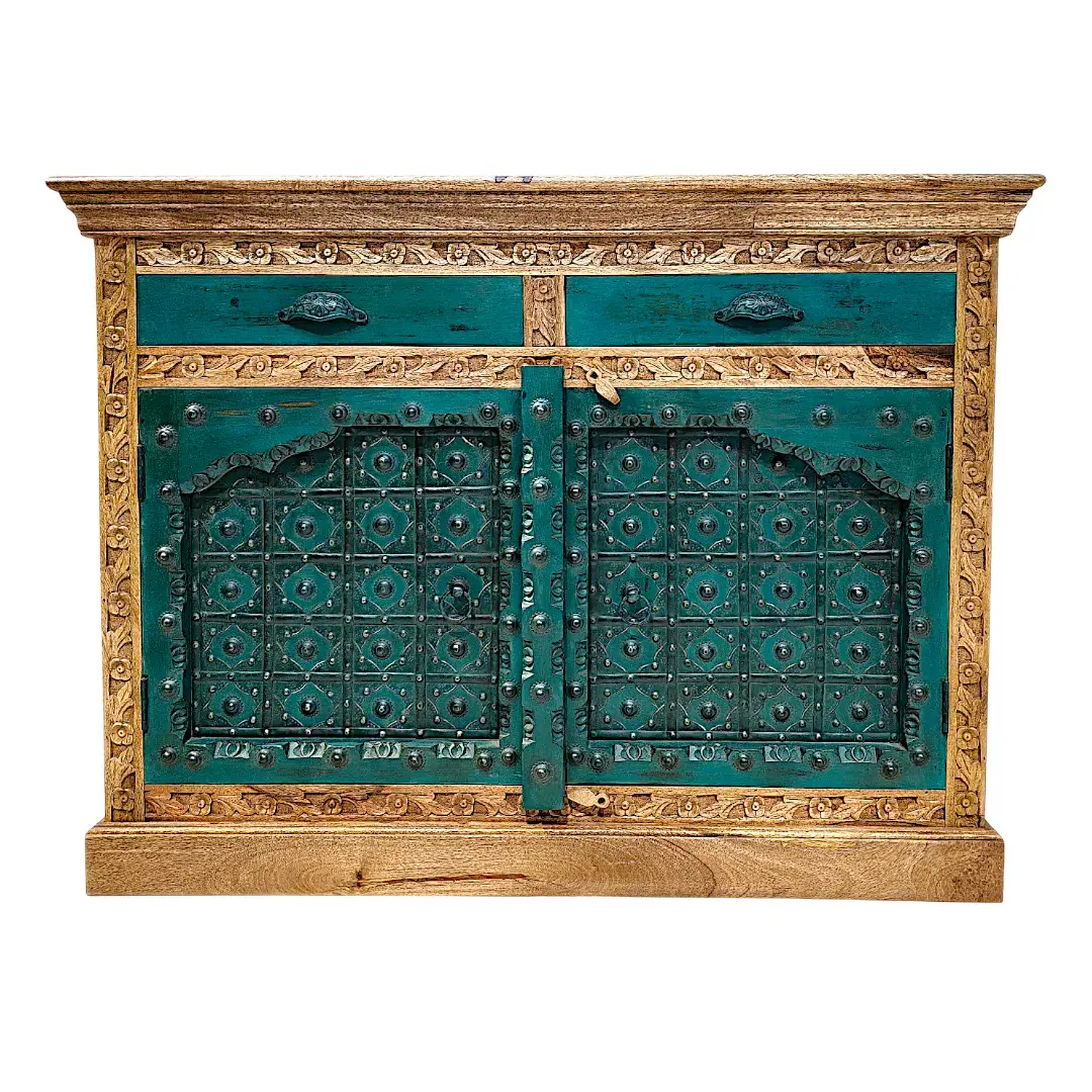 Sandūq al-Kinūz (صندوق الكنوز - Chest of Treasures) Sideboard