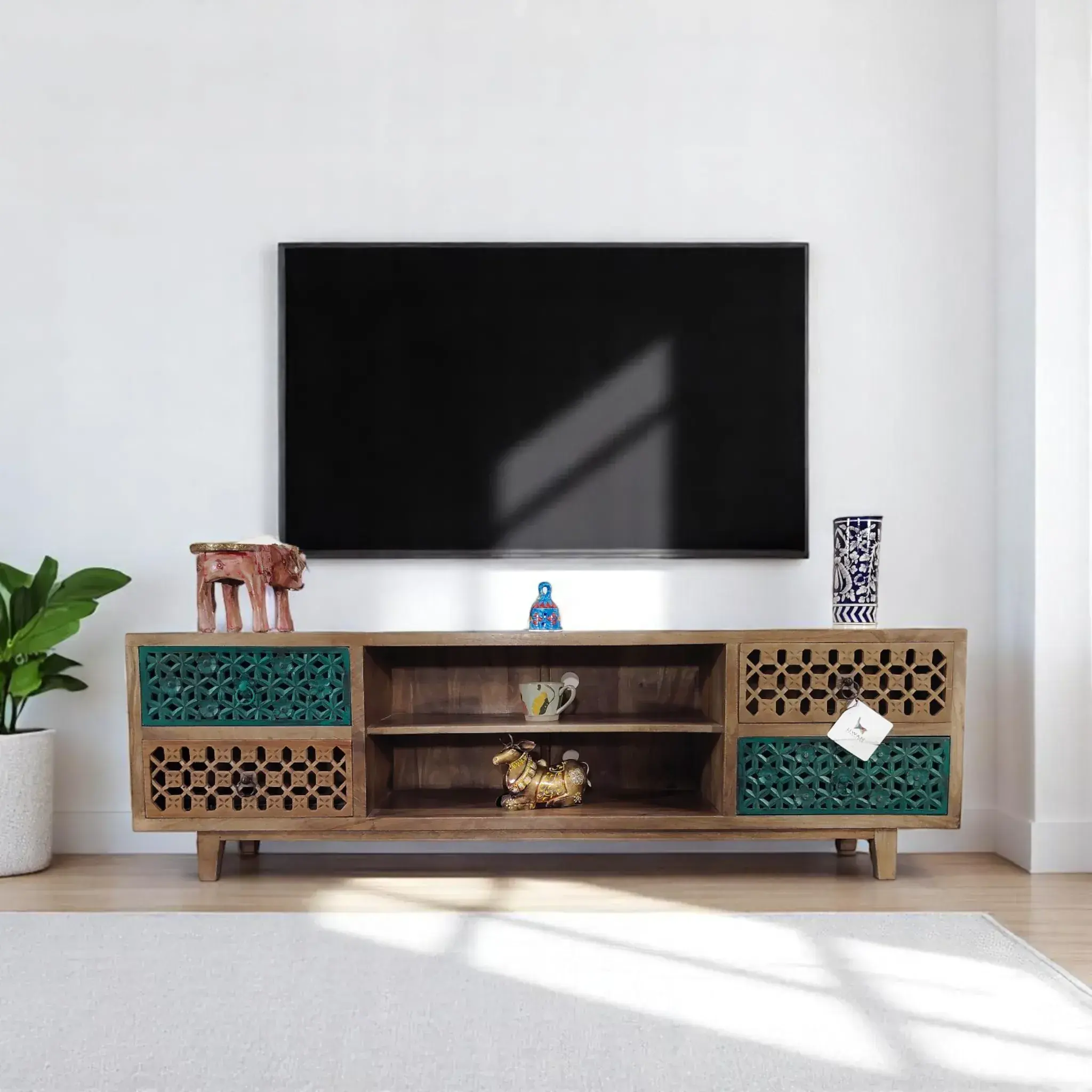 TV bench with patterned panels, natural/green