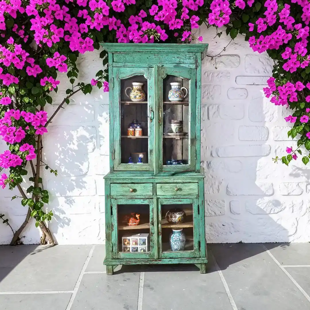 Ocean Breeze Glass Pantry | خزانة "نسيم البحر" للمطبخ