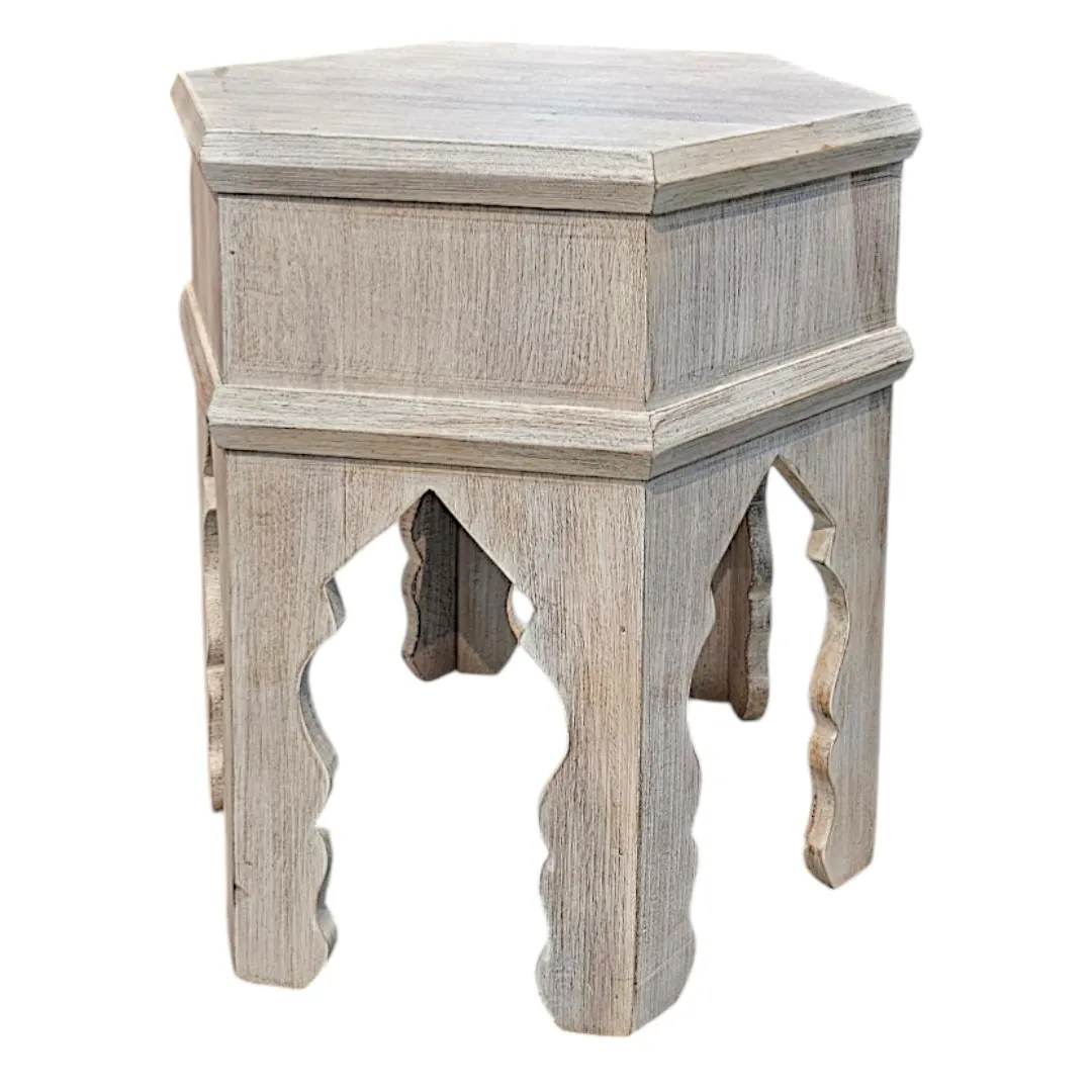 Al-Qasr Mughal Hand-Chiseled Pedestal