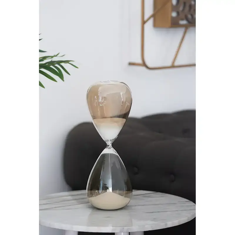 Diagonal Hourglass