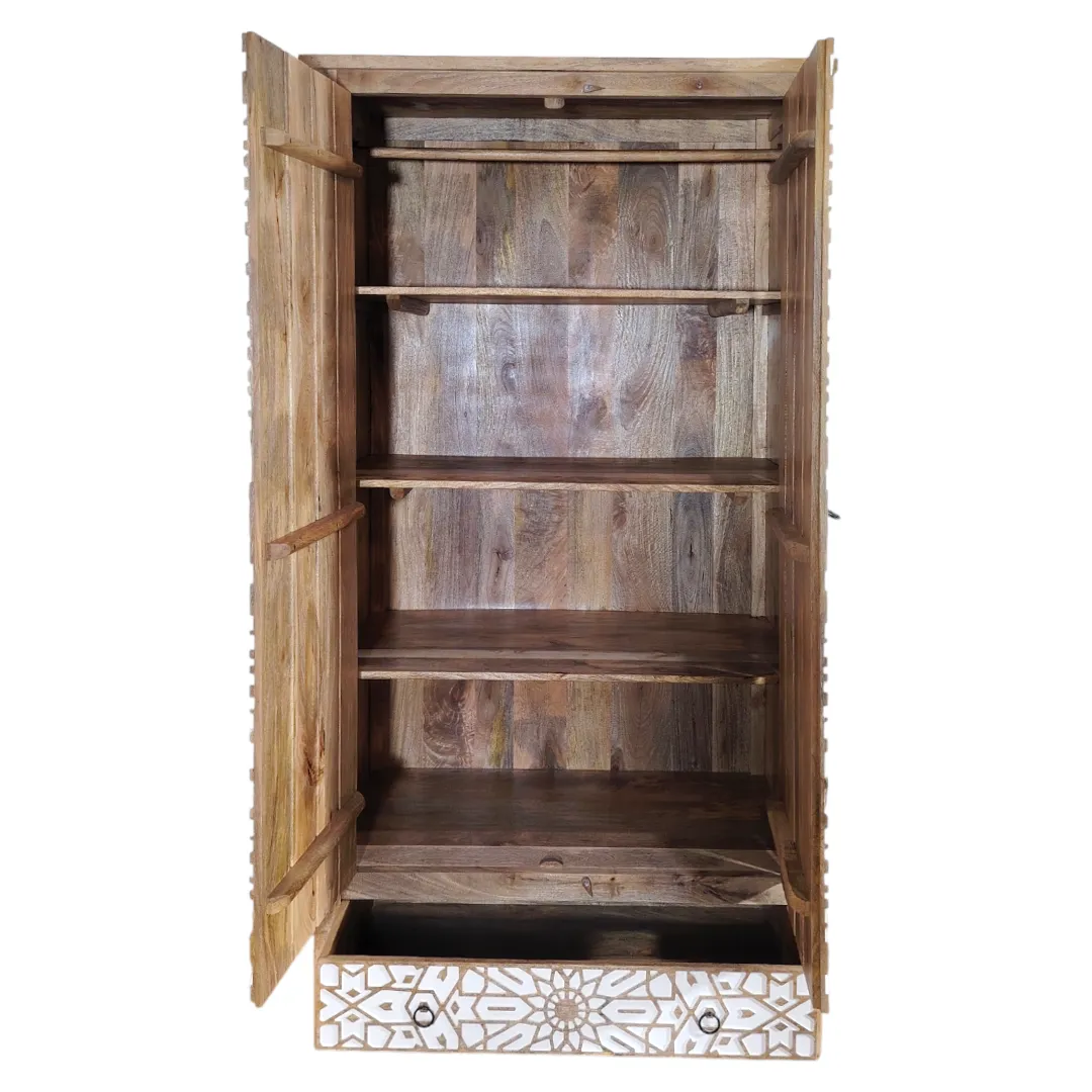 Najmat al-Falak (نجمة الفلك - Star of the Cosmos)