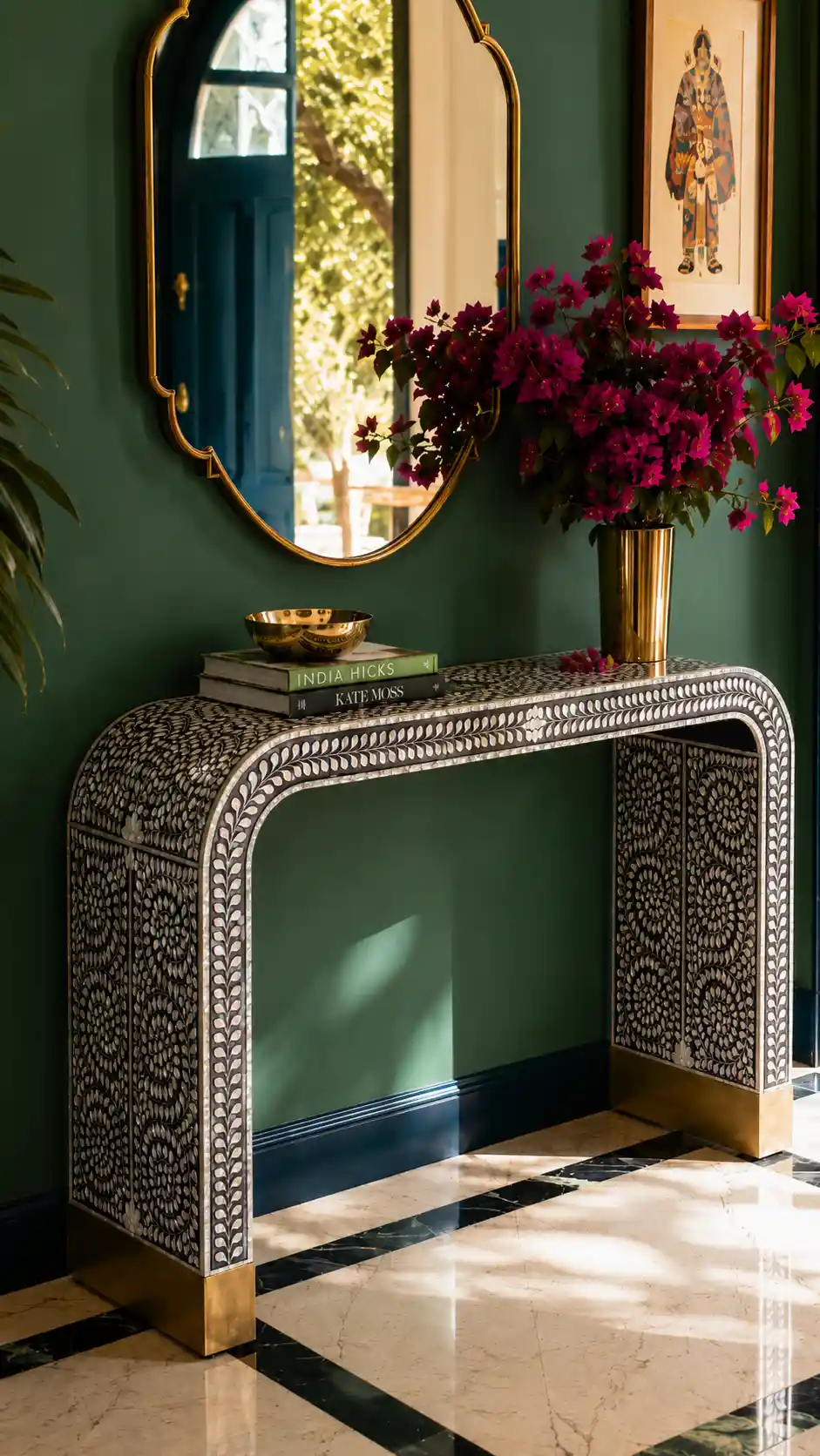 Sultanate Scroll Console Table (رواق السلطنة)