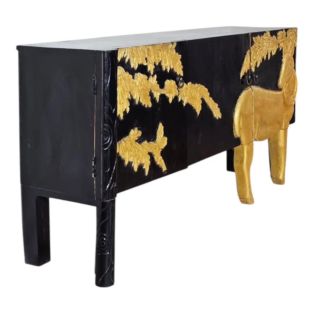 The Windsor Gilt Stag Sideboard / بوفيه ويندسور المذهب